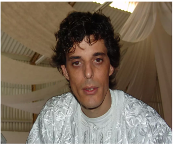 Pai Valdir de Oyá, líder espiritual e fundador do Instituto Valdir de Oyá, referência no culto aos orixás no Brasil.