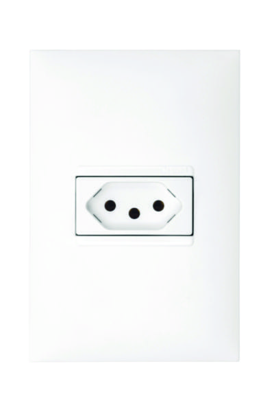 Tomada Pial Plus esquentando em uma instalação elétrica residencial.